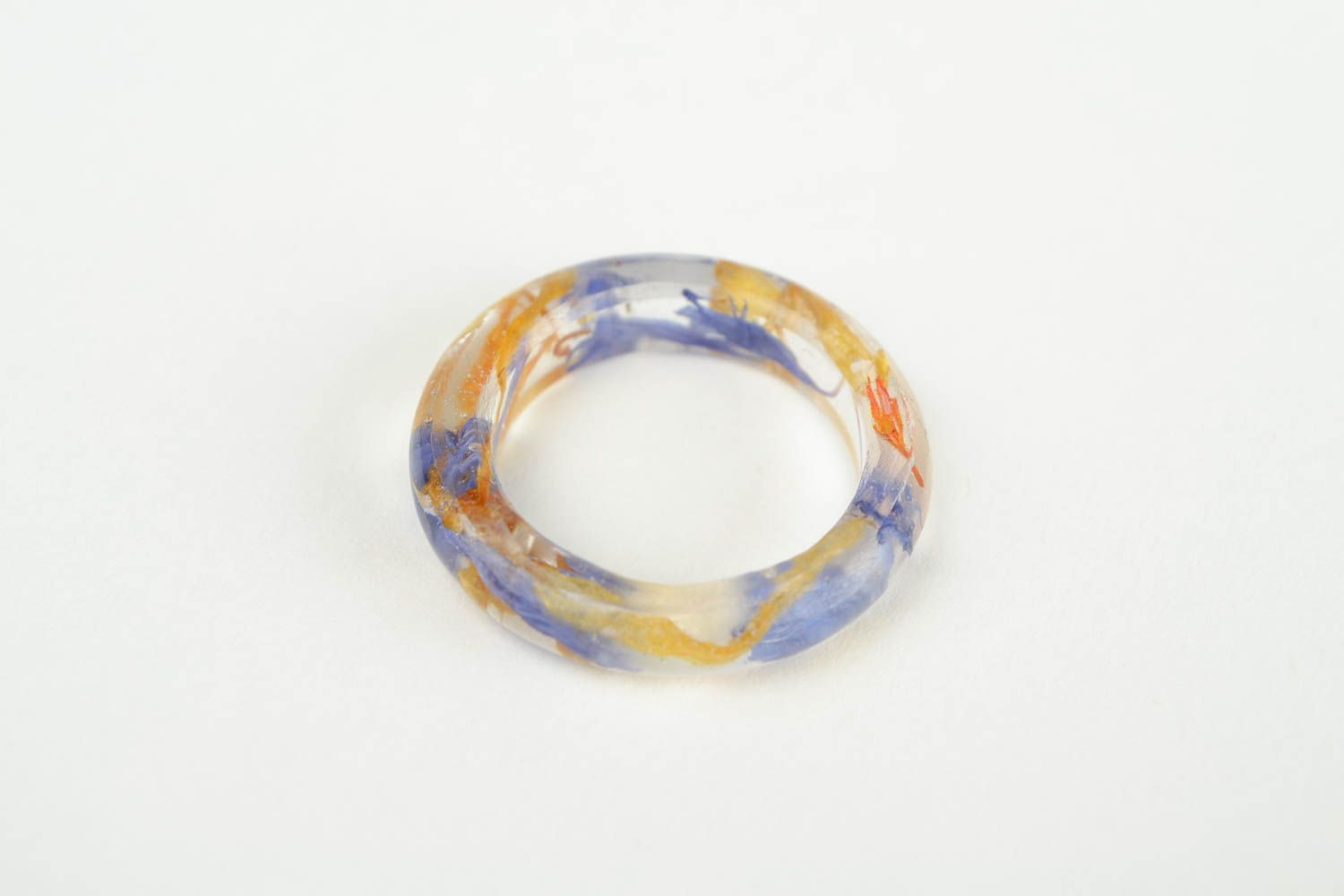 Кольцо ручной работы кольцо из эпоксидной смолы кольцо с цветами нежное фото 3
