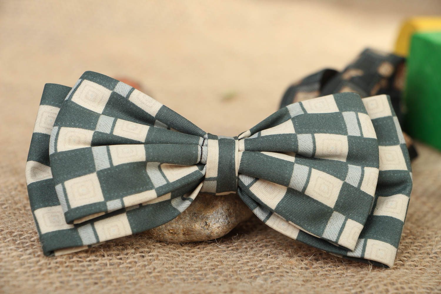 Fabric bow tie photo 5