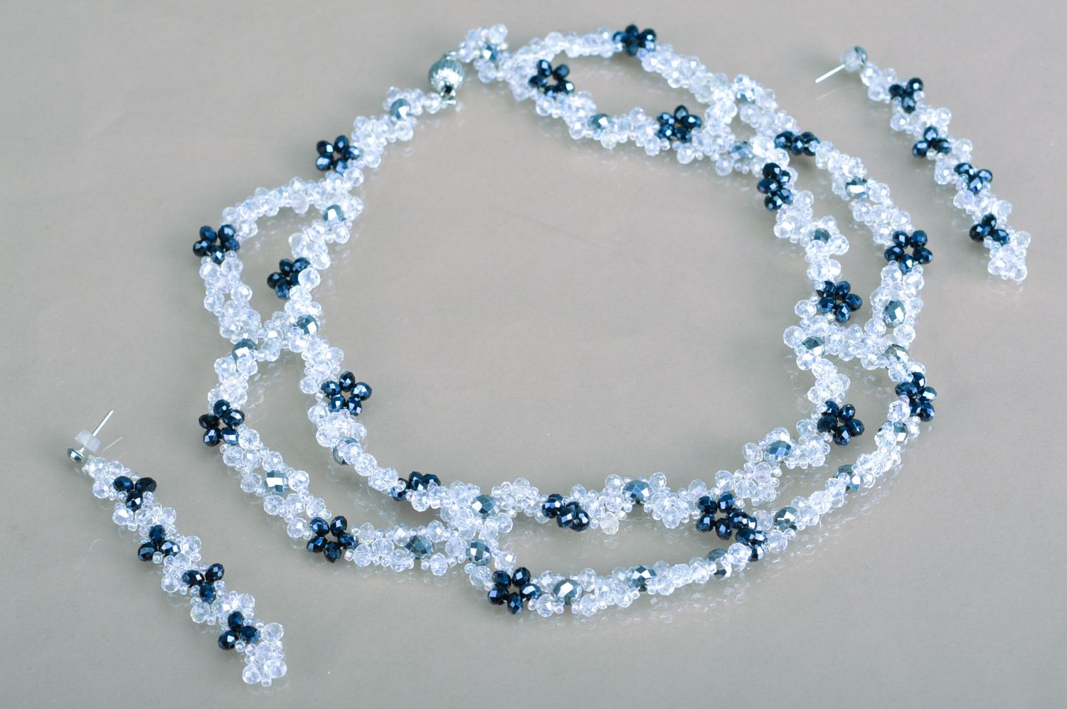 Conjunto de joyas de cristal de roca artesanal para mujeres collar bonito y pendientes   foto 2