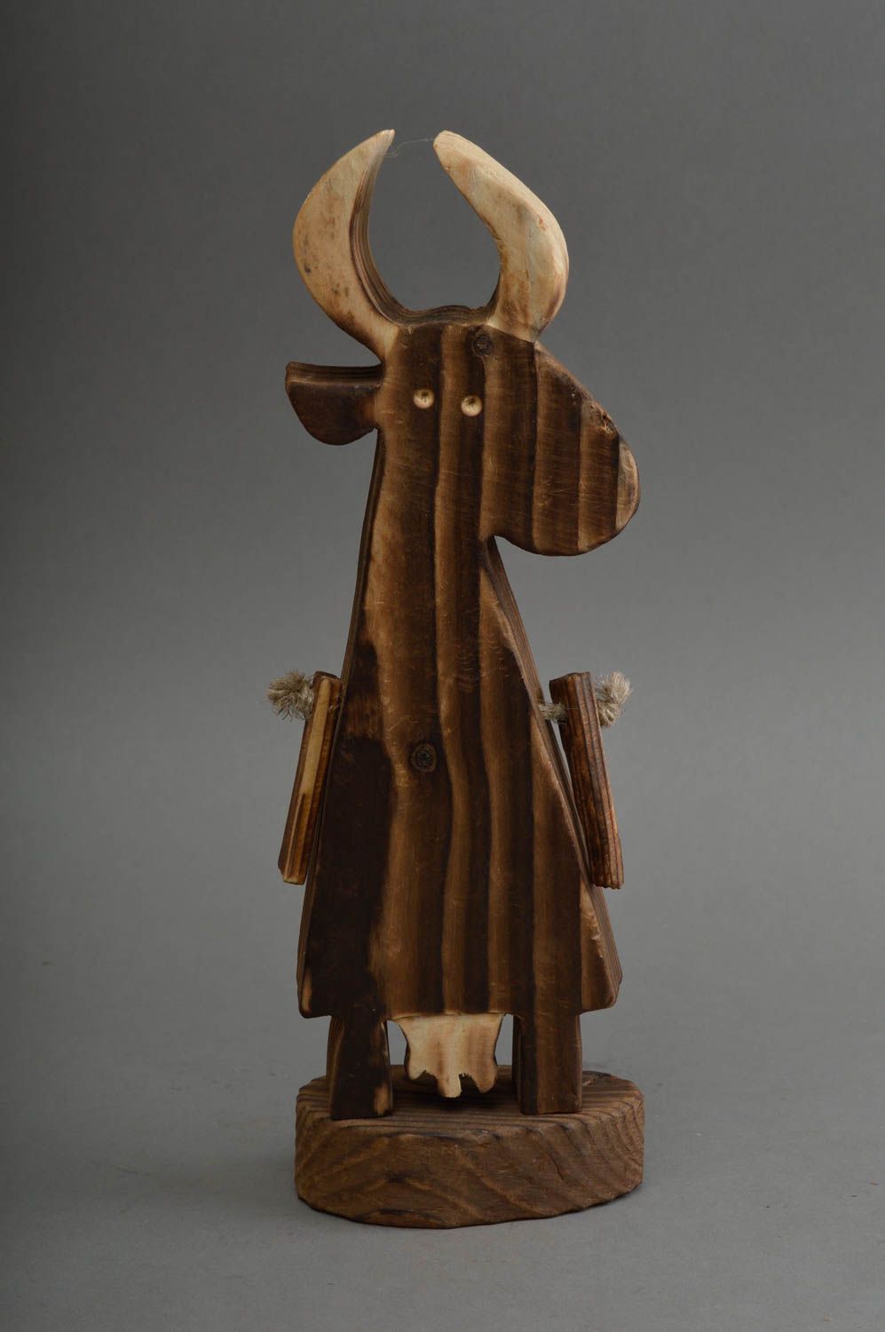 ungewöhnliche Deko Statuette aus Holz Kuh für Haus Dekor Künstler Handarbeit foto 2