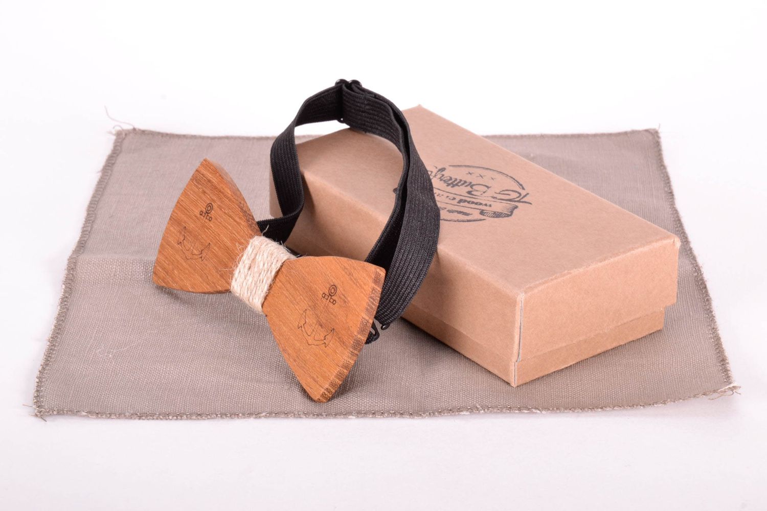 Kit de accesorios corbata de moño y pañuelo foto 1