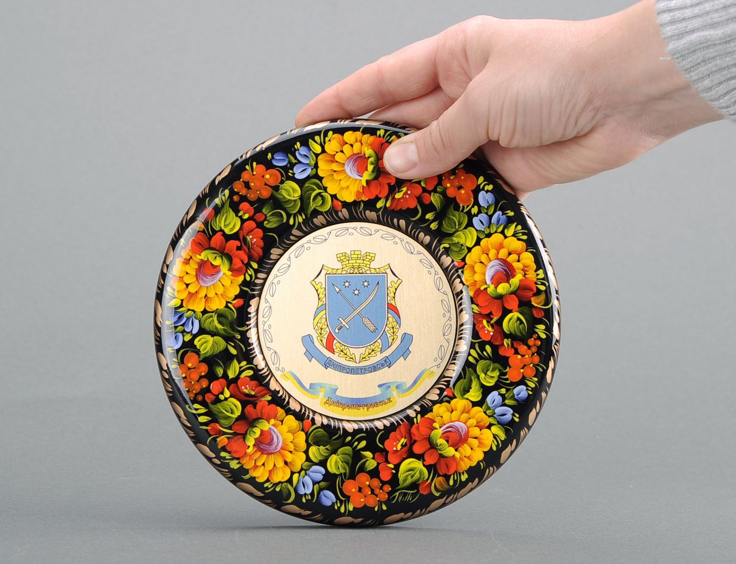 Decorative painted plate photo 5