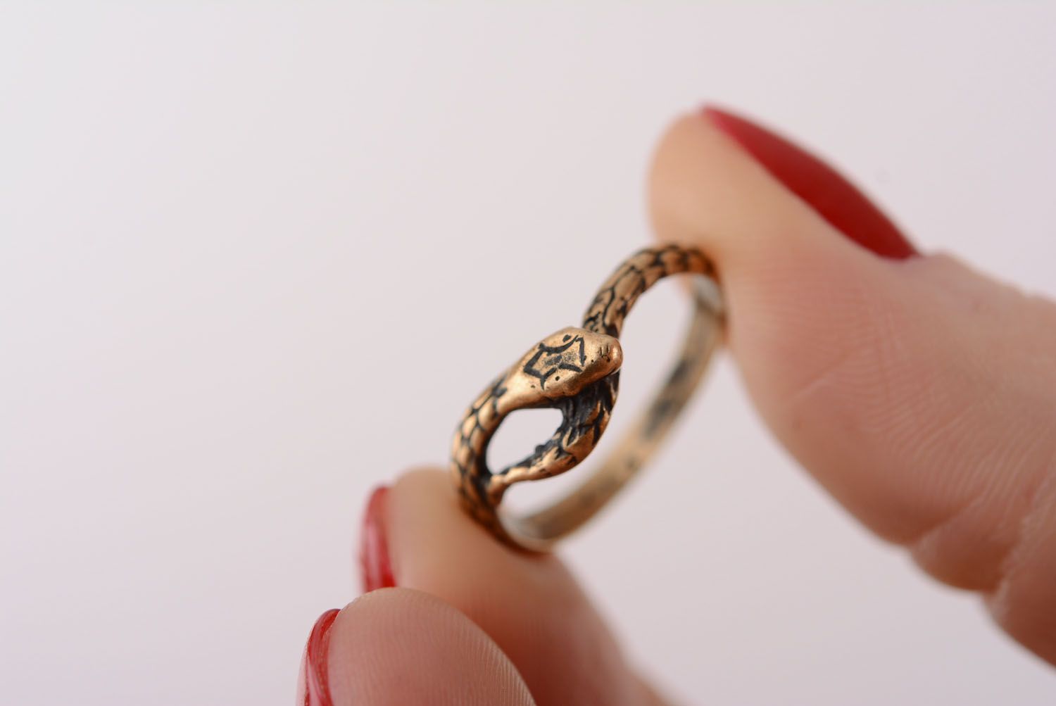 Бронзовое кольцо Змея фото 4