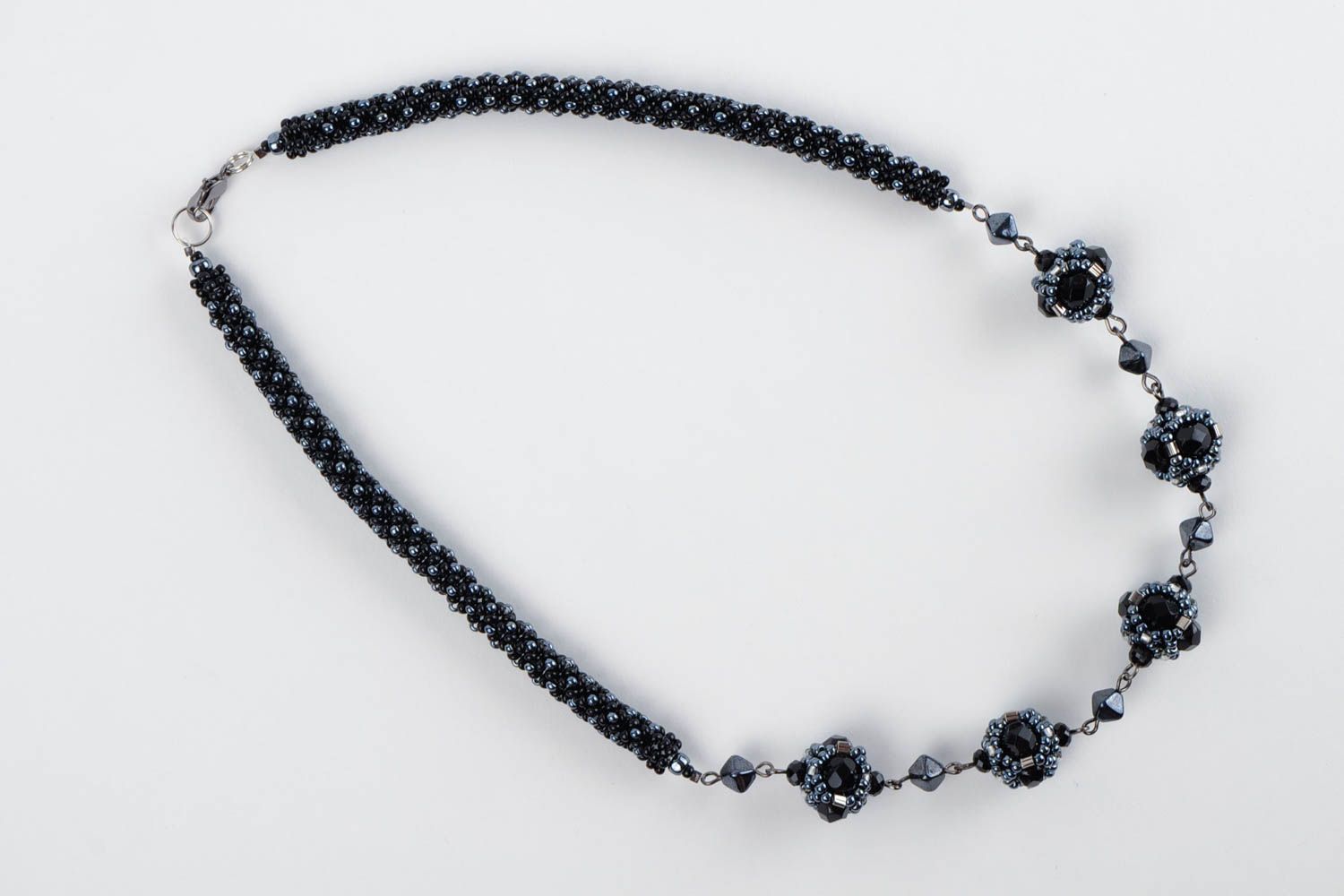 Collier noir Bijou fait main perles de rocaille perles fantaisie Cadeau femme photo 3