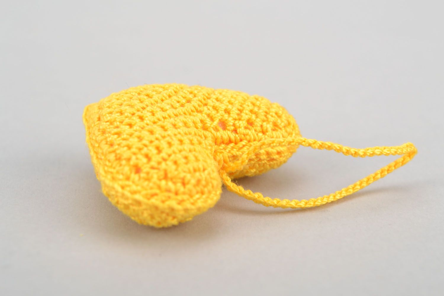 Crochet toy with eyelet photo 4