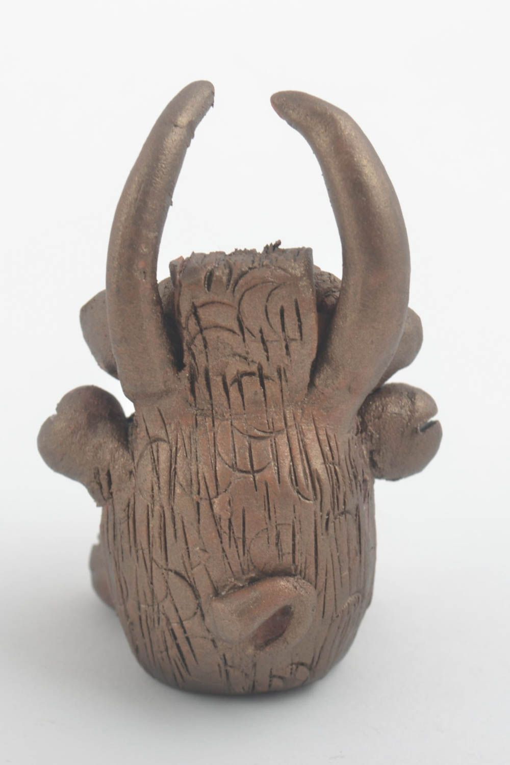 Figurine animal fait main Petite statuette en argile taureau Déco intérieur photo 2