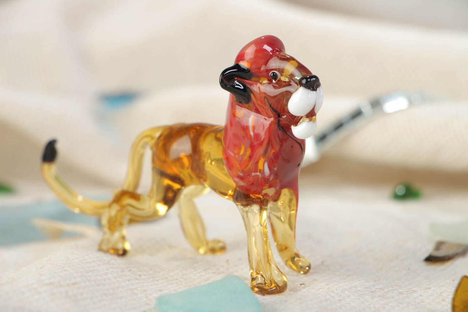 Handmade collectible lampwork glass miniature animal figurine of African lion photo 1