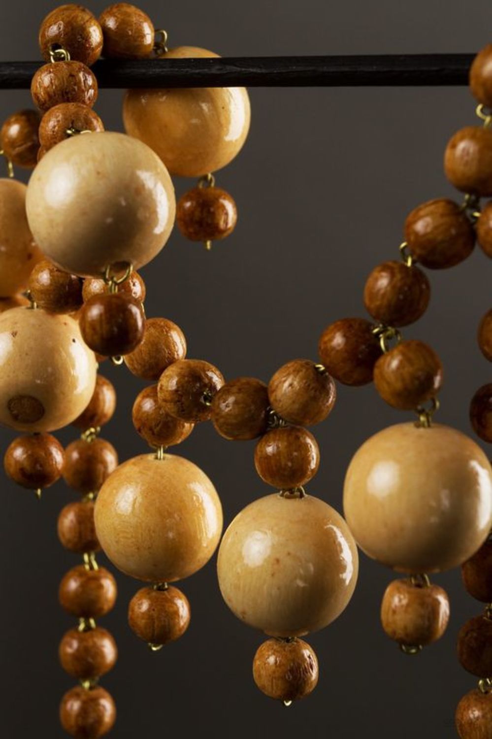 Wooden beaded necklace  photo 1