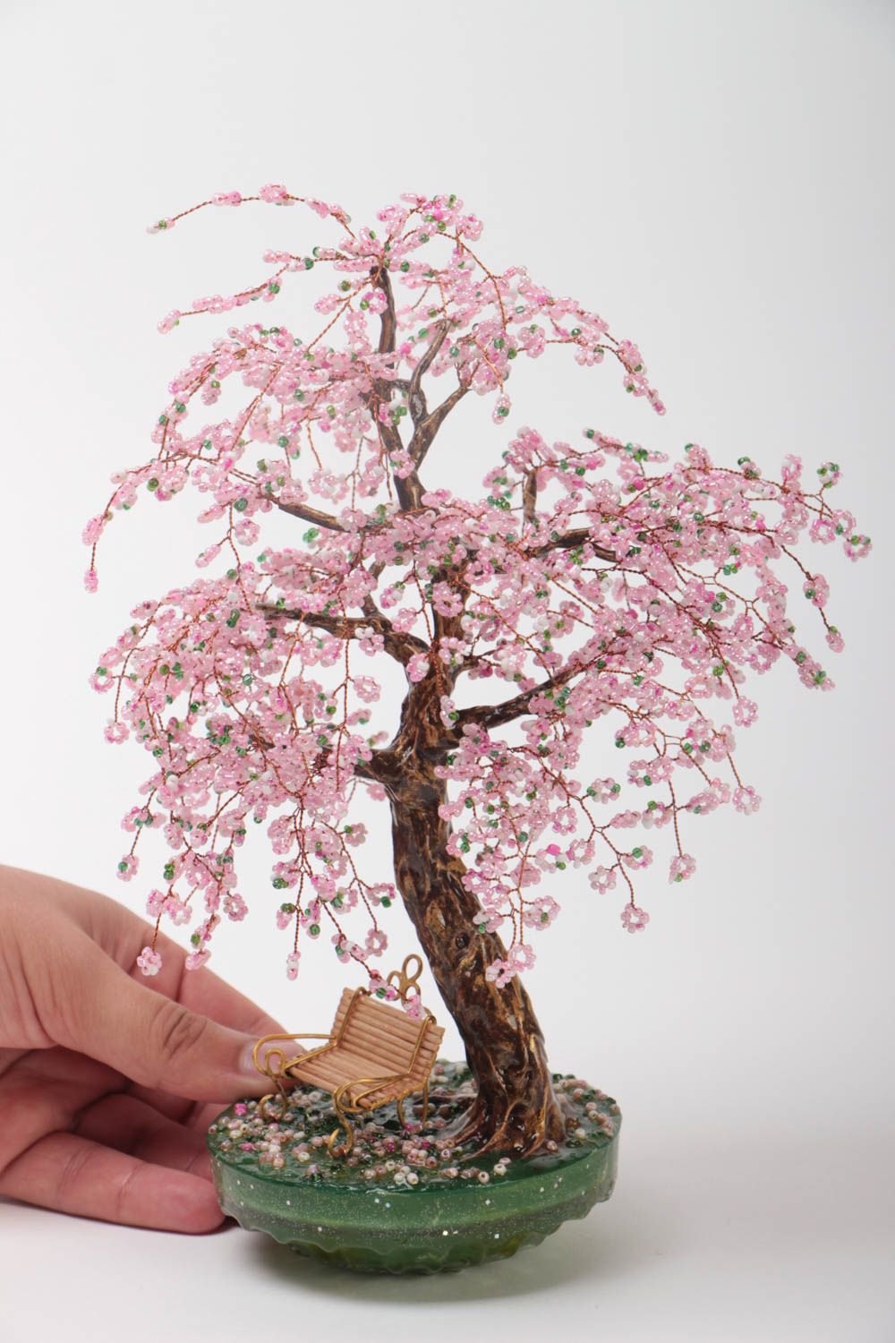 Дерево из бисера розовое на подставке красивое небольшое декор ручной работы фото 5