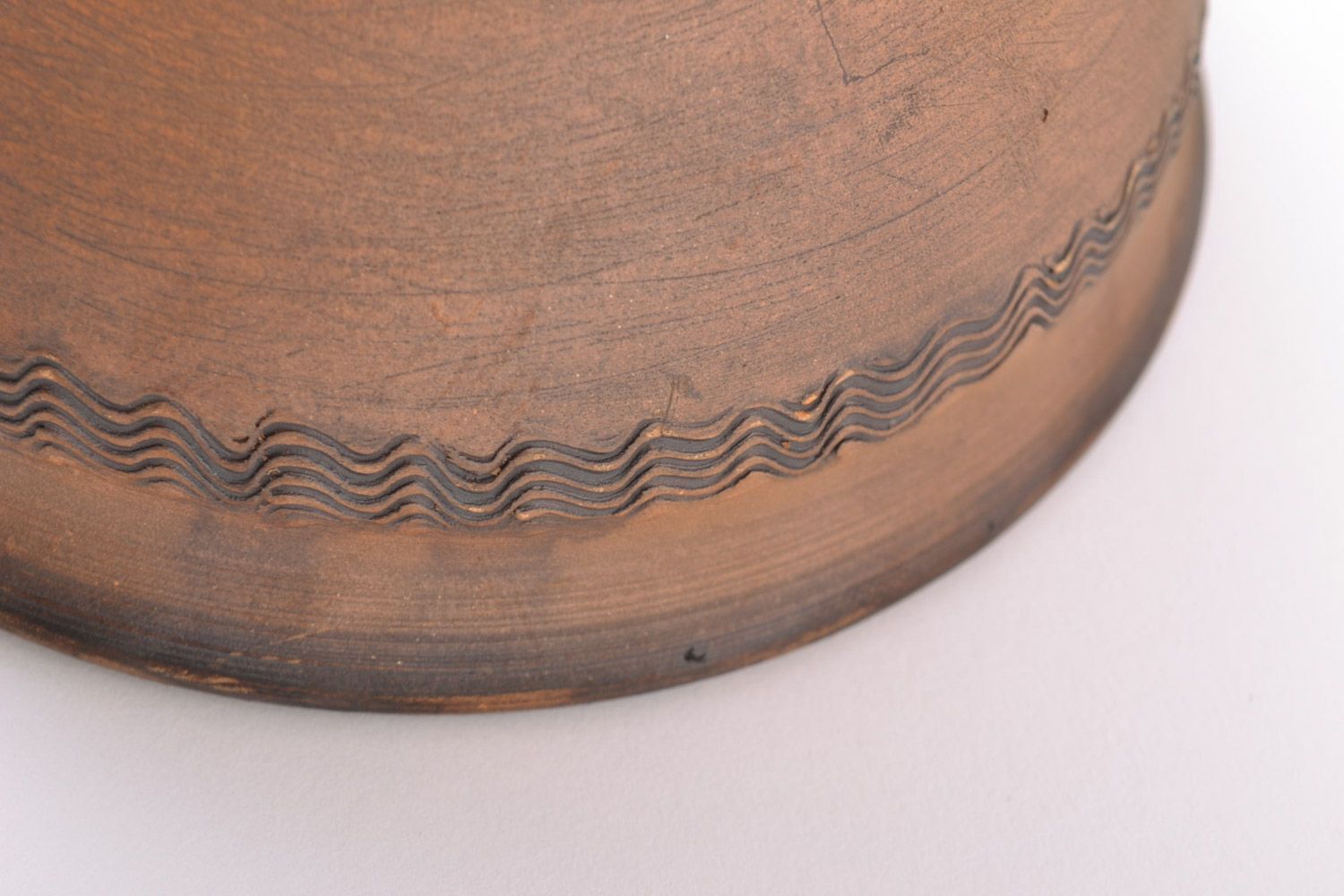 Braunes handgemachtes Geschirrset aus Ton keramische Schalen 3 Stück  foto 4