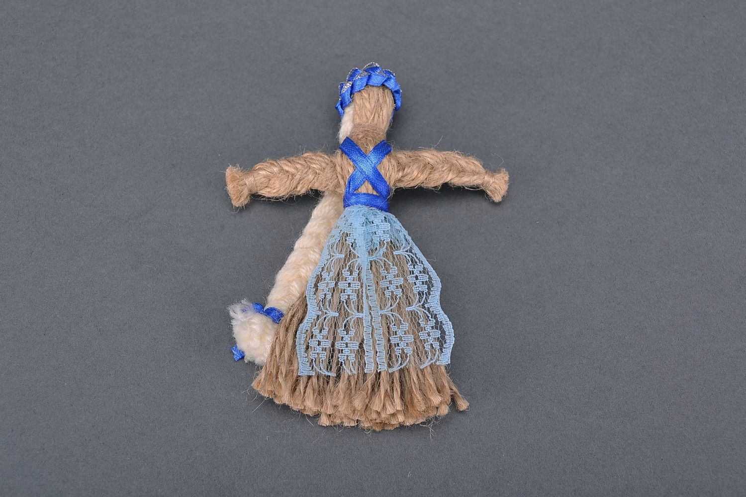 Vesnyanka doll with lace apron photo 2