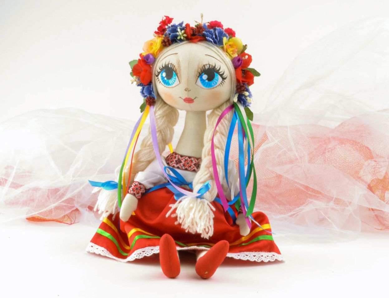 Кукла в украинском костюме  фото 1
