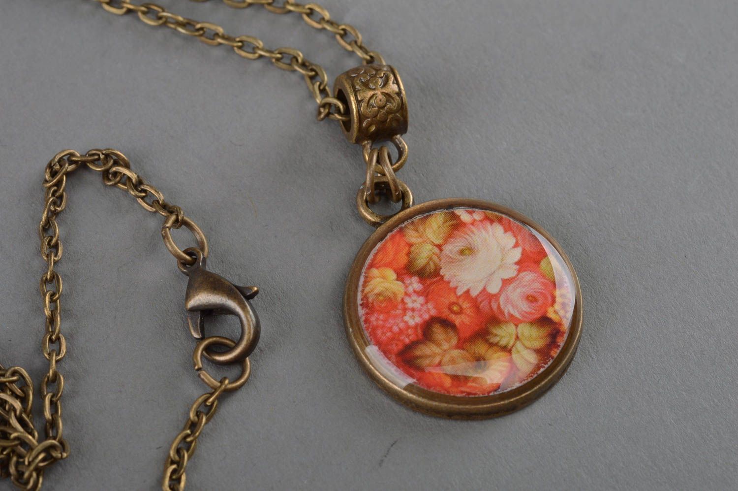 Bright handmade designer decoupage pendant coated with epoxy resin on long chain photo 2