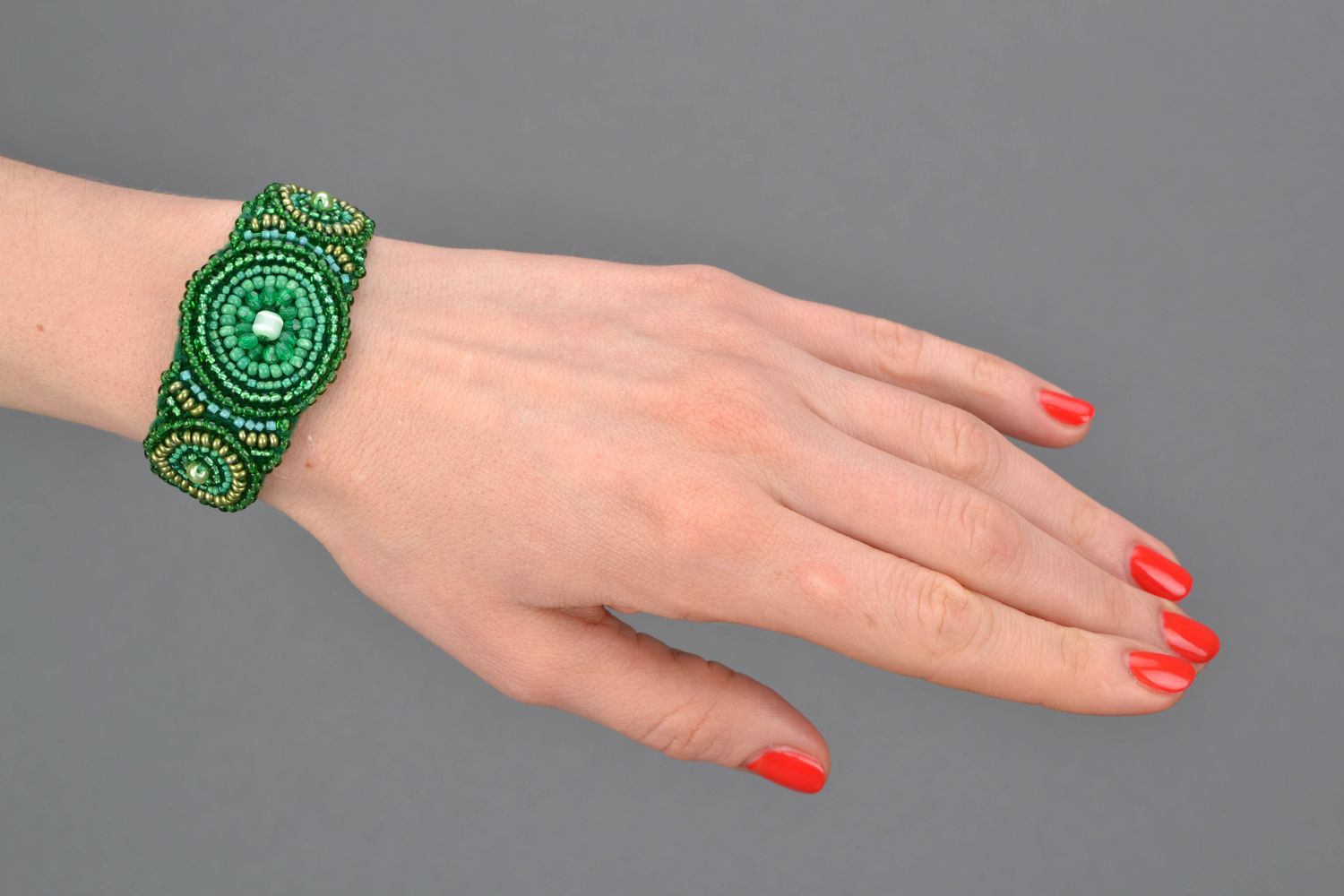 Grünes Armband mit Naturstein foto 2