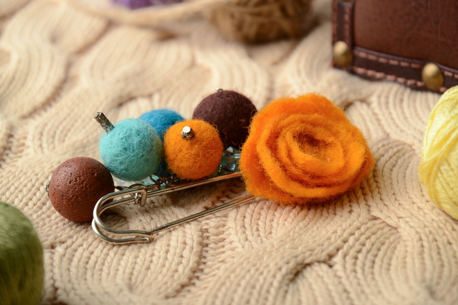 Felted wool pin brooch  photo 1