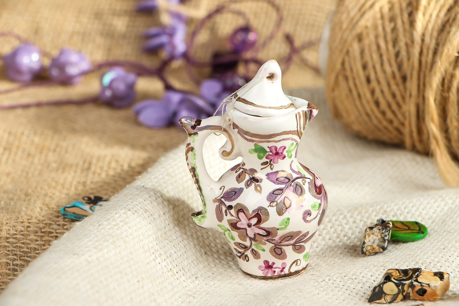 Petit vase en céramique décoratif avec couvercle fait main photo 5