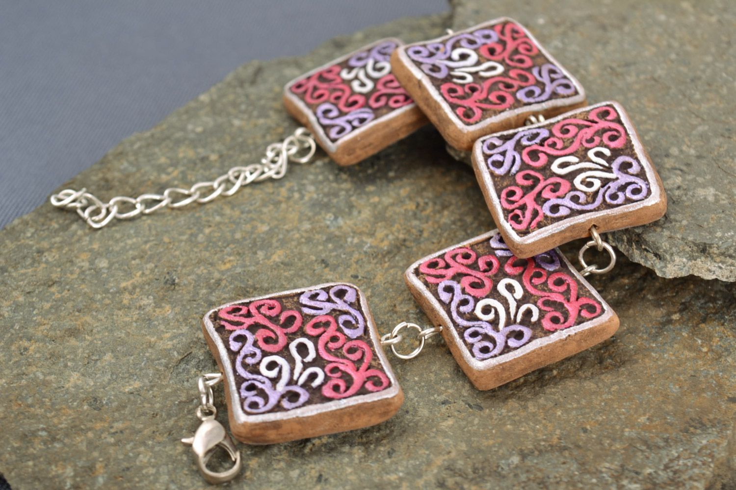 Handmade clay bracelet on chain with square elements painted with acrylics photo 1