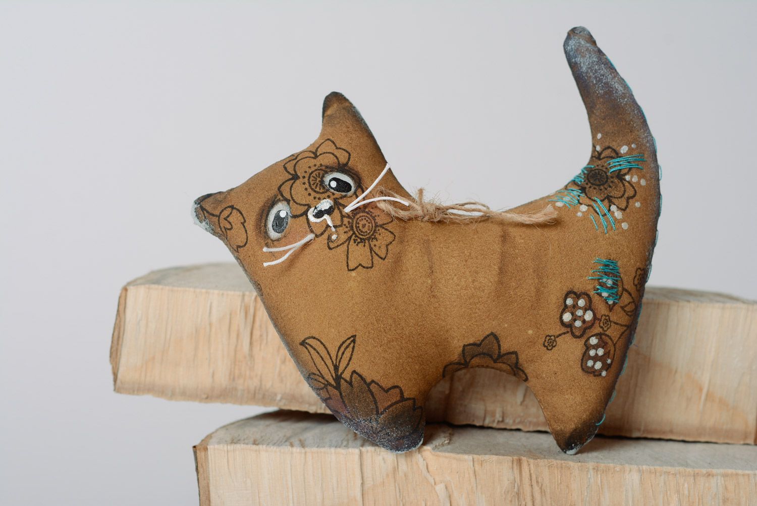 Jouet décoratif en tissu fait main aromatique original en forme de chat photo 1