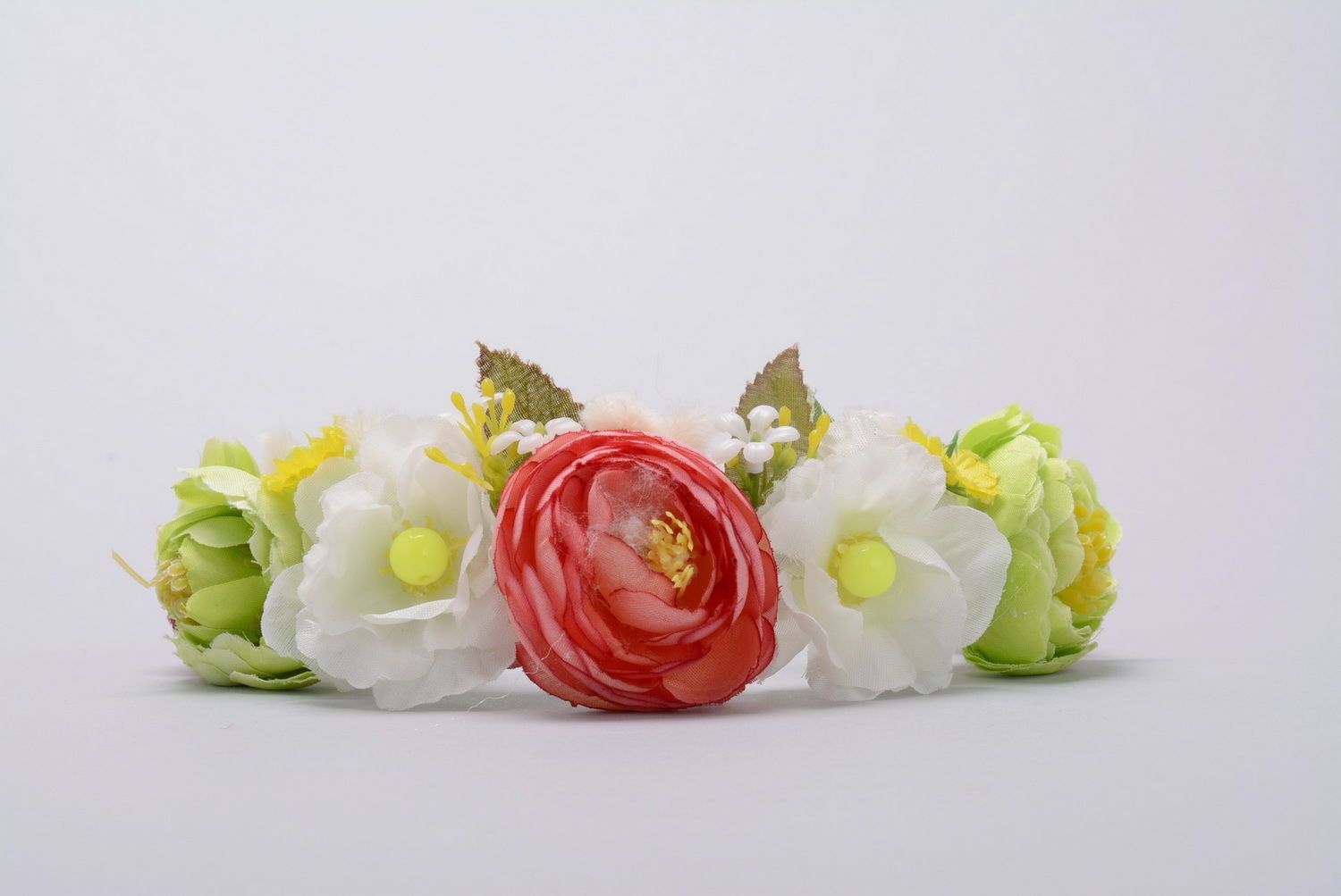 Serre-tête décoré de fleurs en tissu Roses fait main photo 3