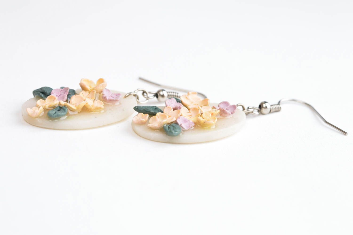 Ohrhänger Modeschmuck handgefertigt Ohrringe Blumen Geschenk für Frauen weiß foto 3