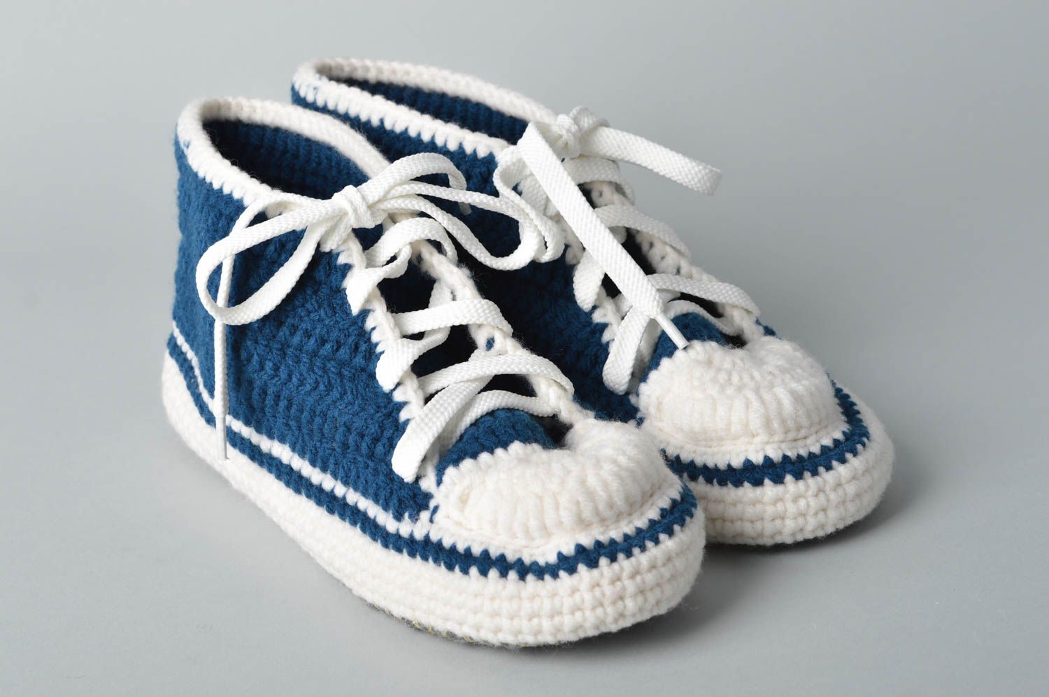 Pantoufles tricot Chaussons fait main Accessoire homme bleu crochet design photo 2