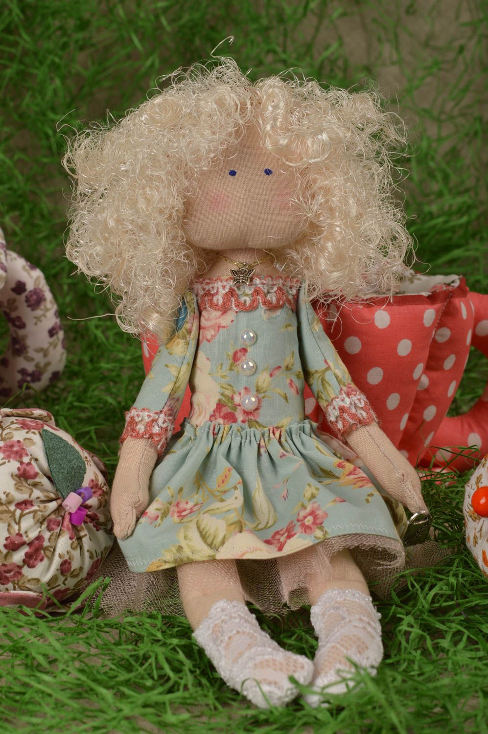 Мягкая игрушка куклы ручной работы коллекционная кукла фея в зеленом красивая фото 1