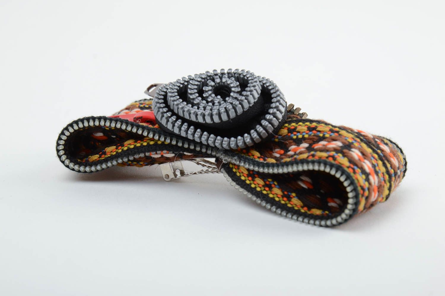 Handmade Haarspange Schleife aus Reißverschlüssen mit Mouline Stickerei für Damen foto 3