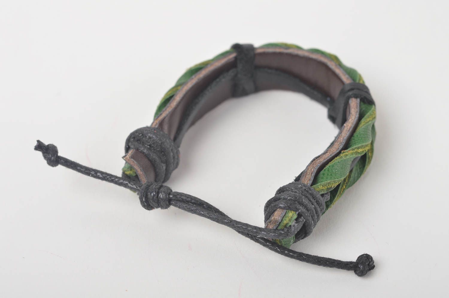 Bracelet cuir Bijoux fait main marron vert design original Accessoire cuir photo 4