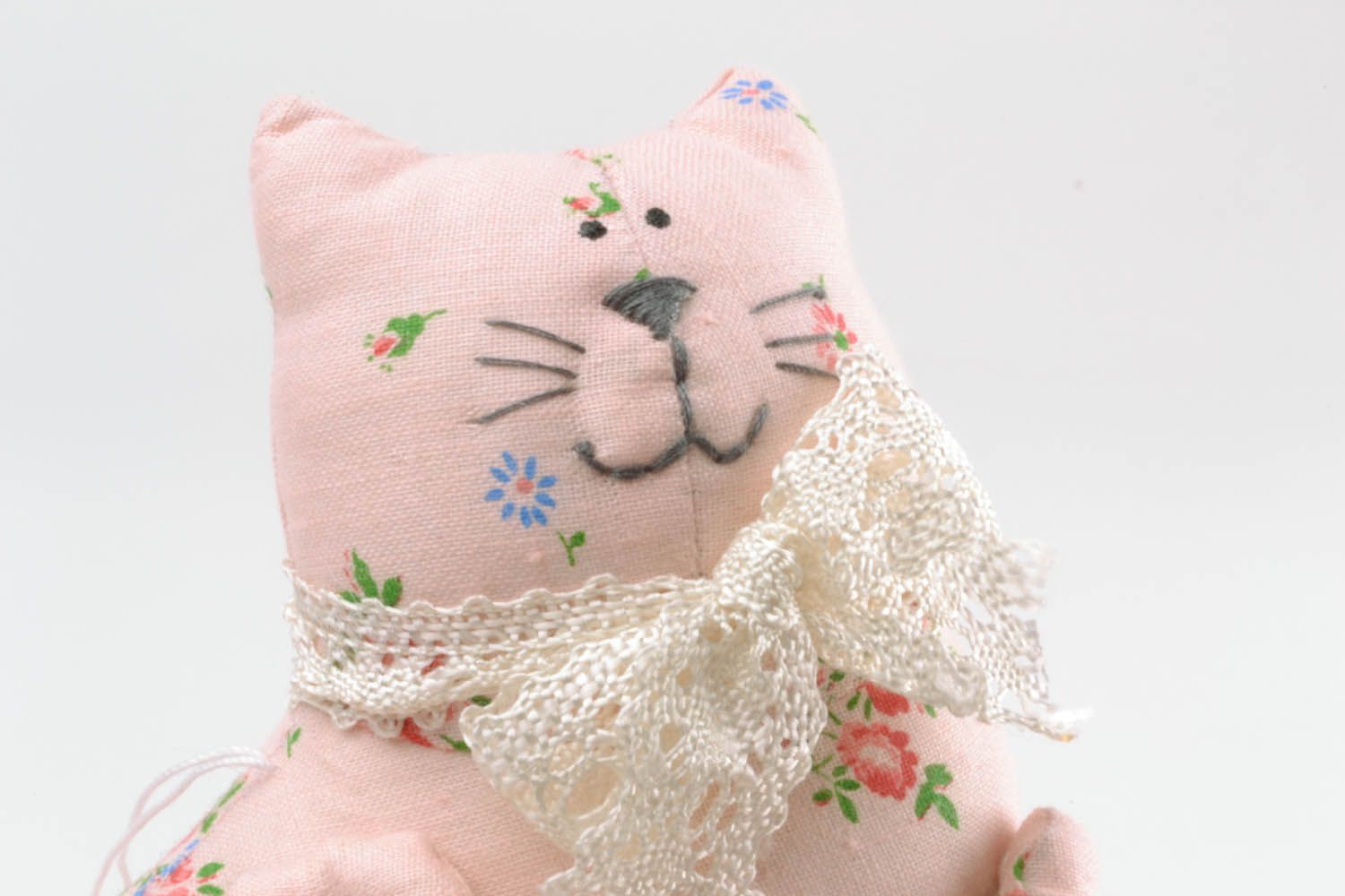 Мягкая игрушка Розовый кот фото 3