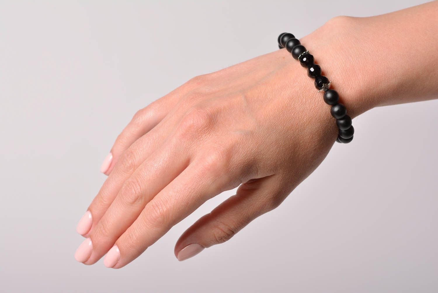 Bracelet en pierres naturelles d'agate fait main accessoire design original photo 1
