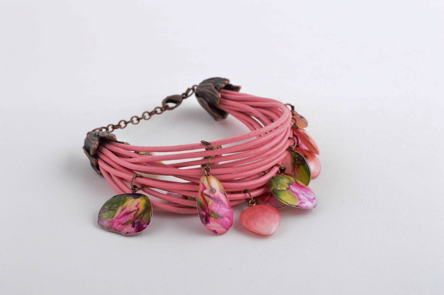 Bracelet en cuir fait main Bijou original rose Accessoire pour femme design  photo 2