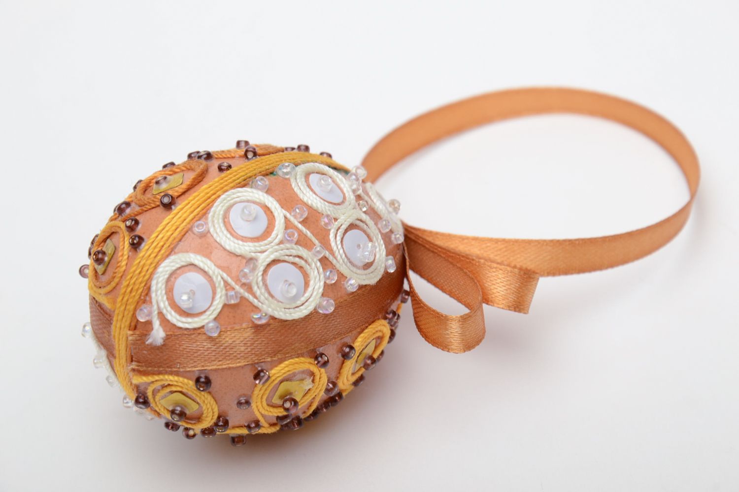 Interior hanging egg with beads photo 4