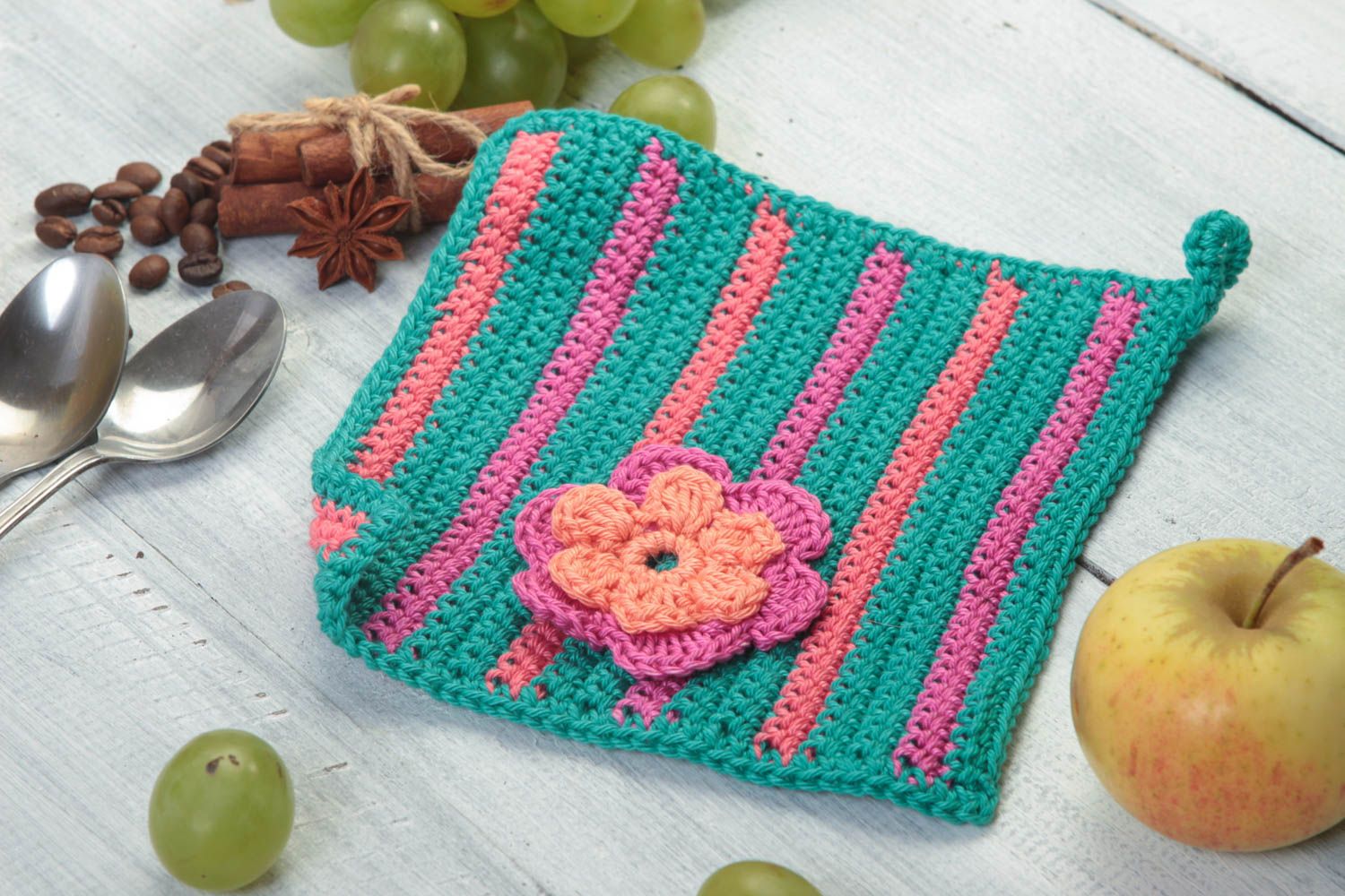 Manique au crochet faite main Textile de cuisine avec fleur Accessoire cuisine photo 1
