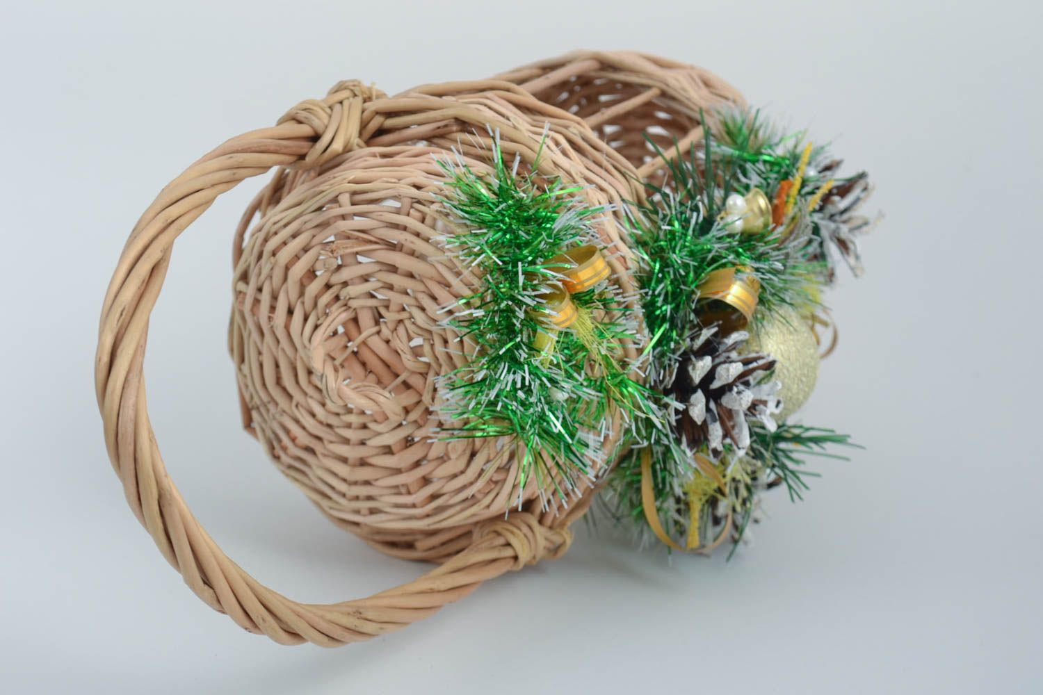 Handmade verzierter geflochtener Korb Fest Deko Korb mit Deckel aus Weide foto 3
