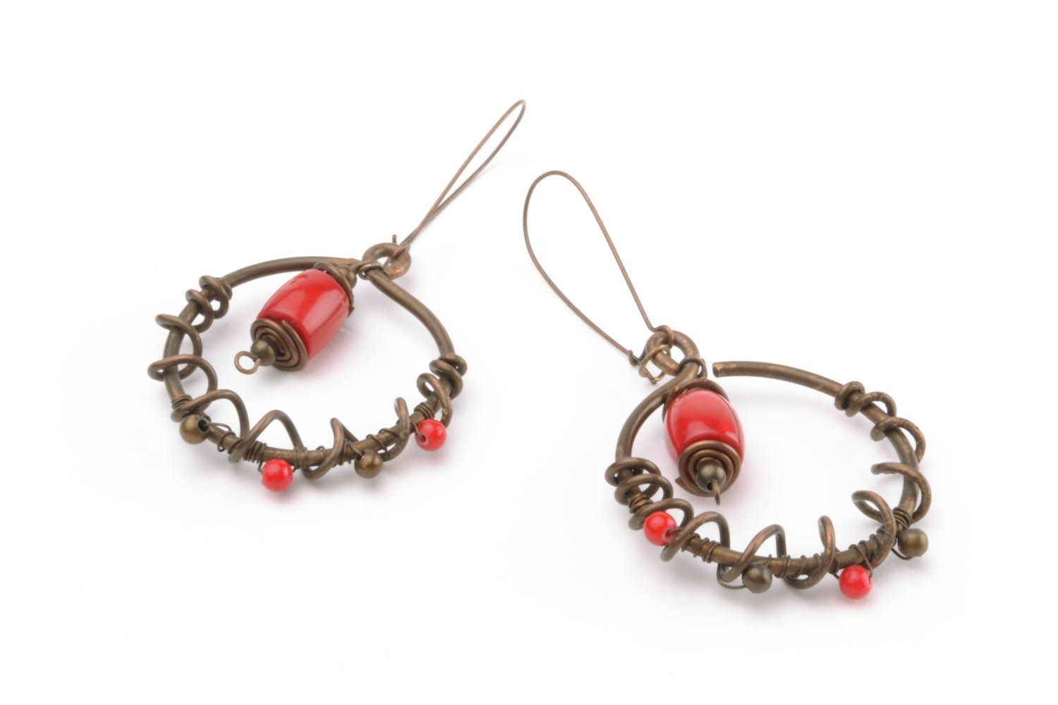 Round copper earrings with coral photo 4