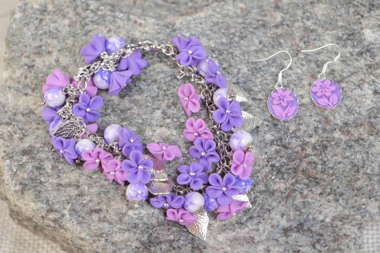 Schmuck Set Ohrringe und Armband aus Polymerton mit Blumen schön handgefertigt foto 1