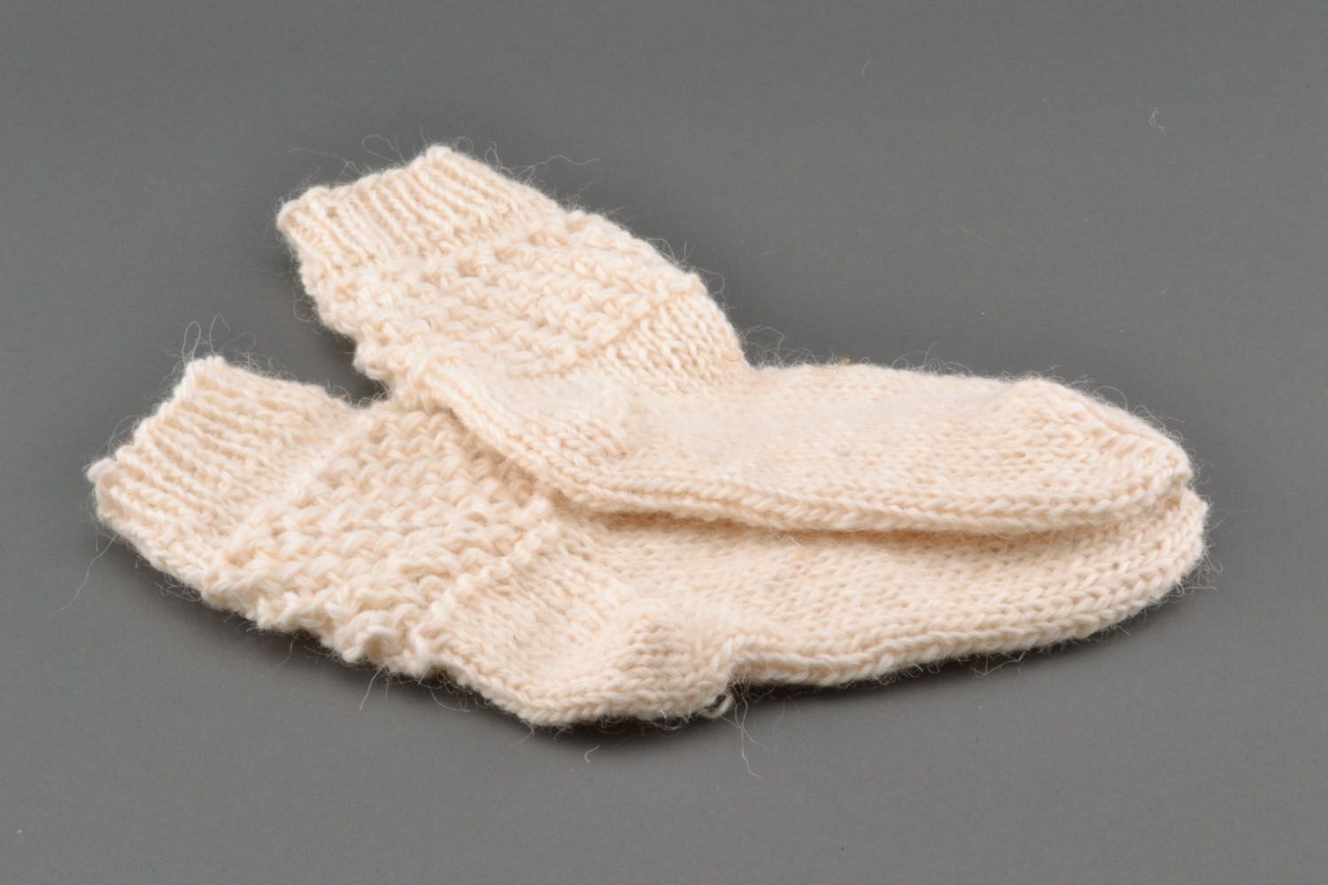 Chaussettes en laine blanches faites main photo 2