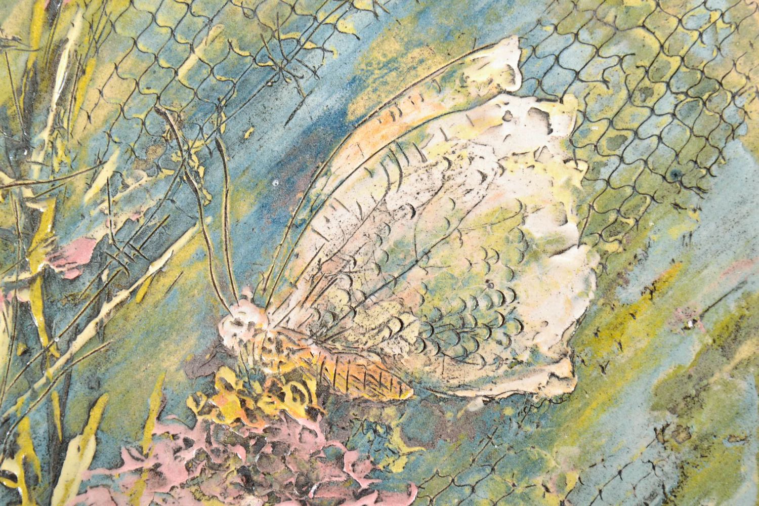 Plato decorativo de arcilla Mariposa en la flor foto 5