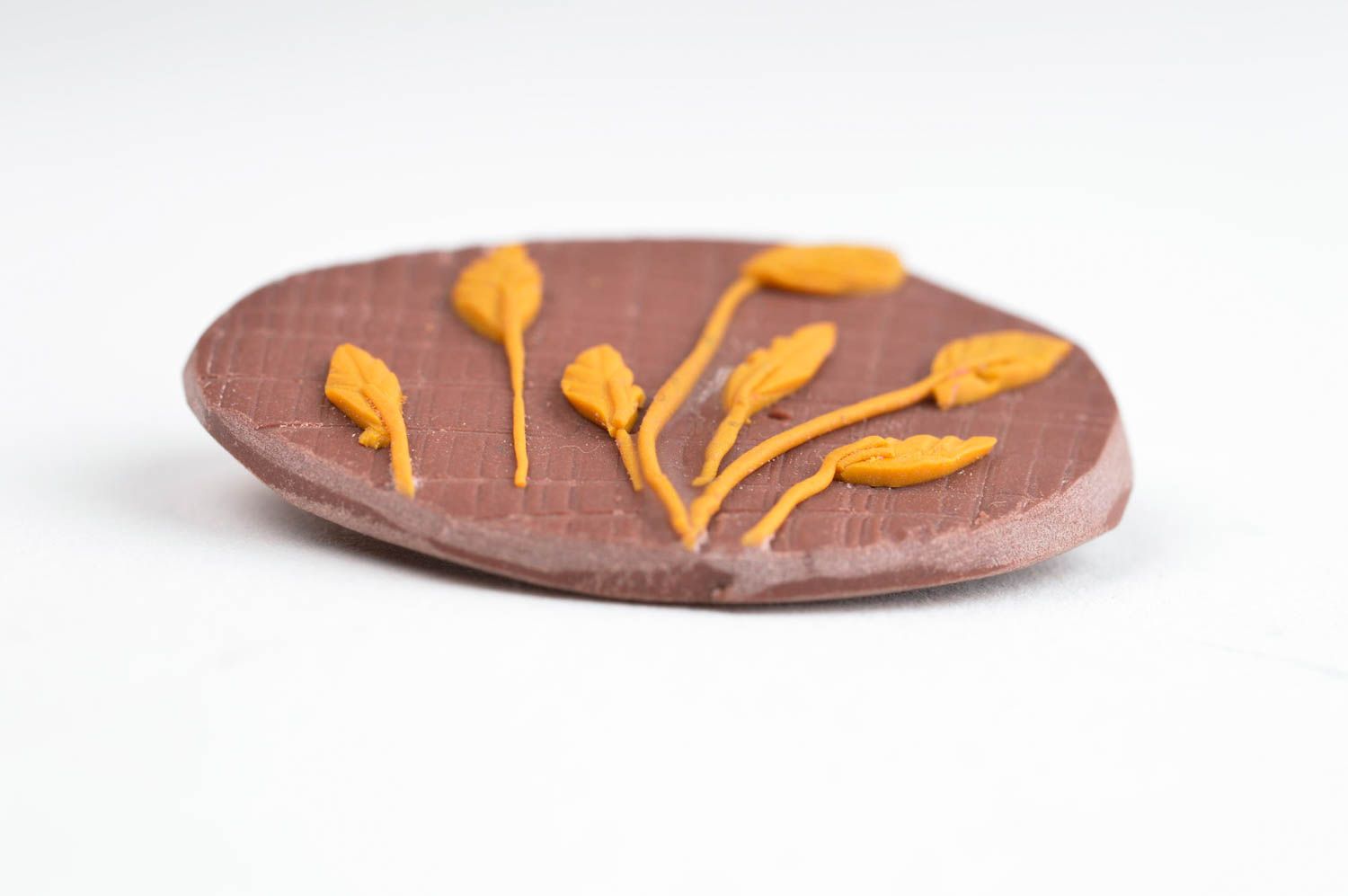 Украшение ручной работы брошь из полимерной глины женская брошь коричневая фото 2