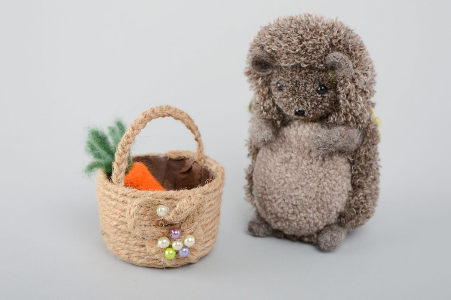 Pompom soft toy Hedgehog with Basket photo 1