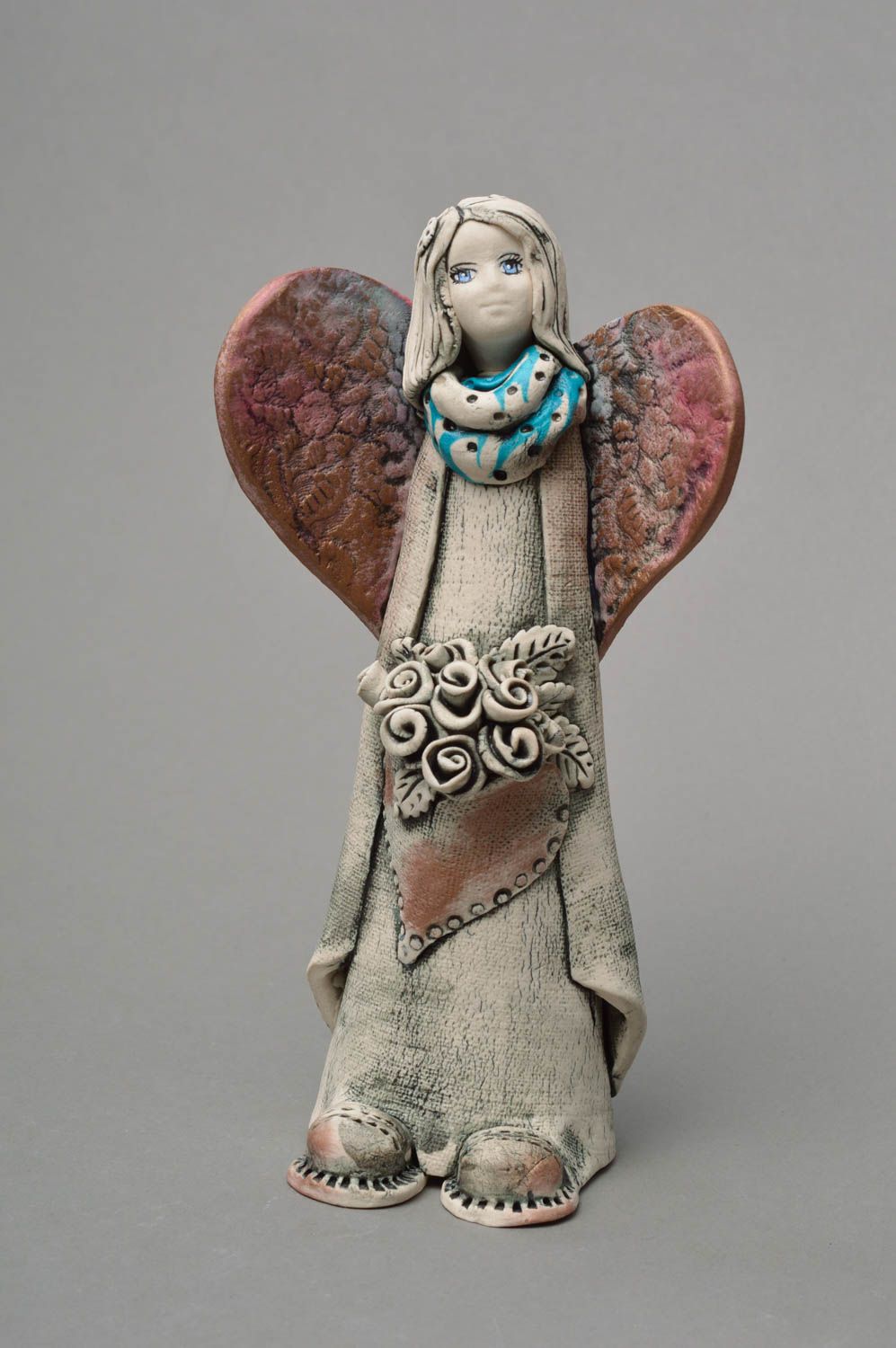 Figurine ange avec fleurs petite faite main en porcelaine décoration maison photo 1