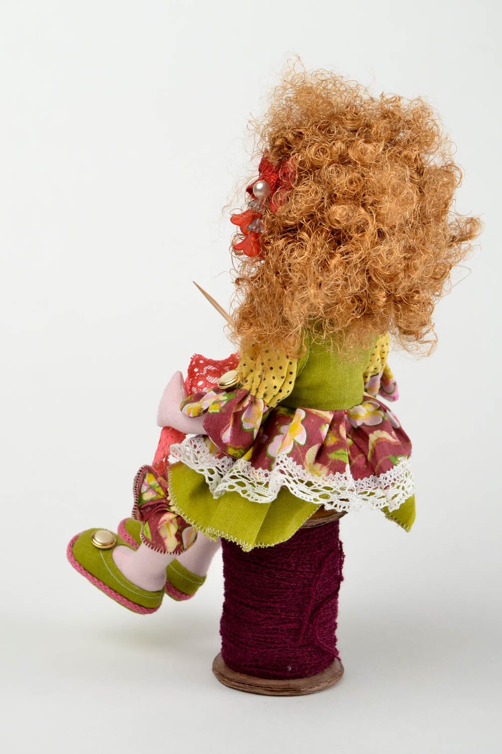 Необычная кукла ручной работы кукла для интерьера Рукодельница кукла из ткани фото 5