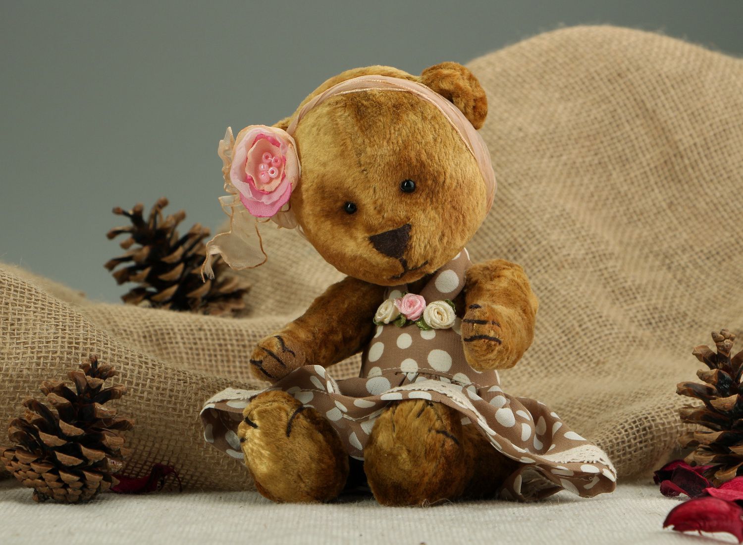 Plush bear made using Teddy technique photo 1