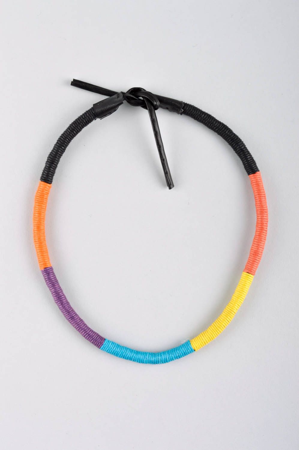 Колье ручной работы колье из веревки украшение на шею разноцветное авторское фото 2