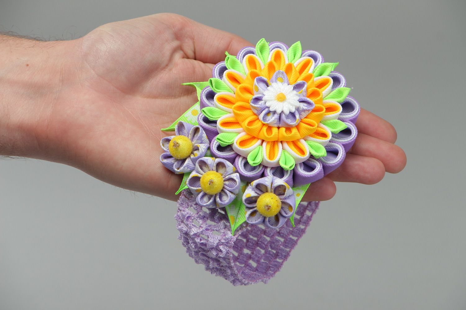 Stilvolles handmade Haarband mit Blumen aus Repsbändern foto 4