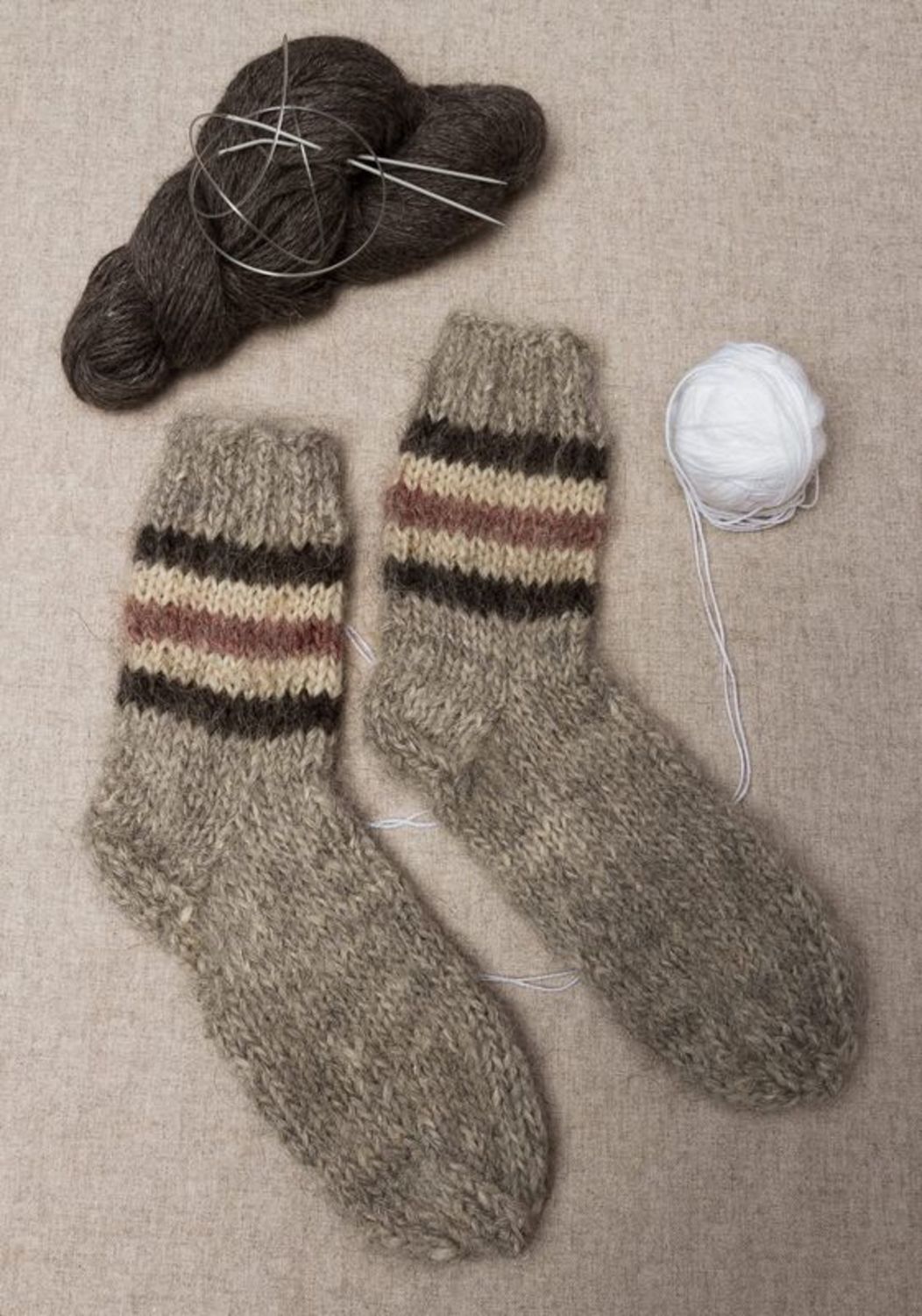 Grey women's woolen socks  photo 1
