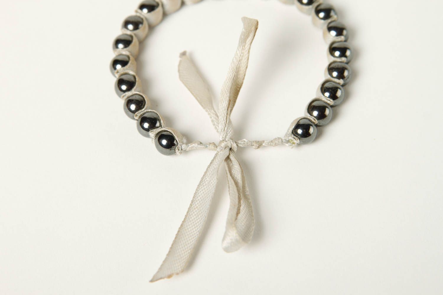 Handmade delicate bracelet beaded bracelet for women stylish accessories photo 5