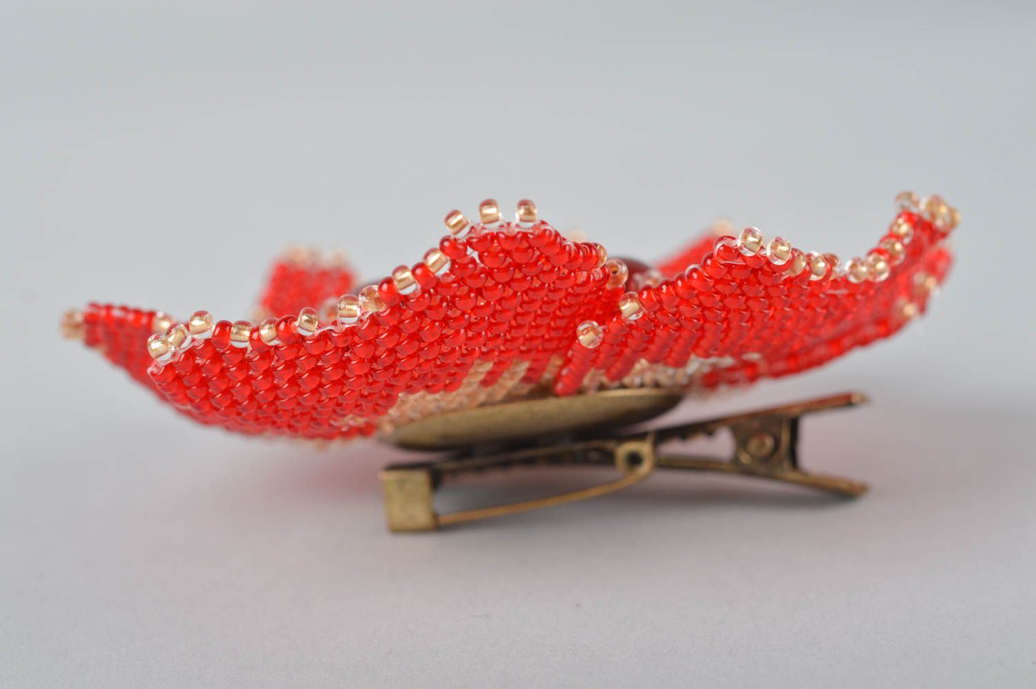 Barrette fleur rouge faite main Accessoire cheveux perles rocaille Cadeau femme photo 4
