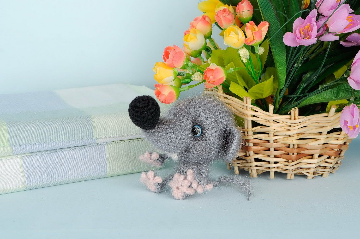 Knitted toy Little mouse photo 1