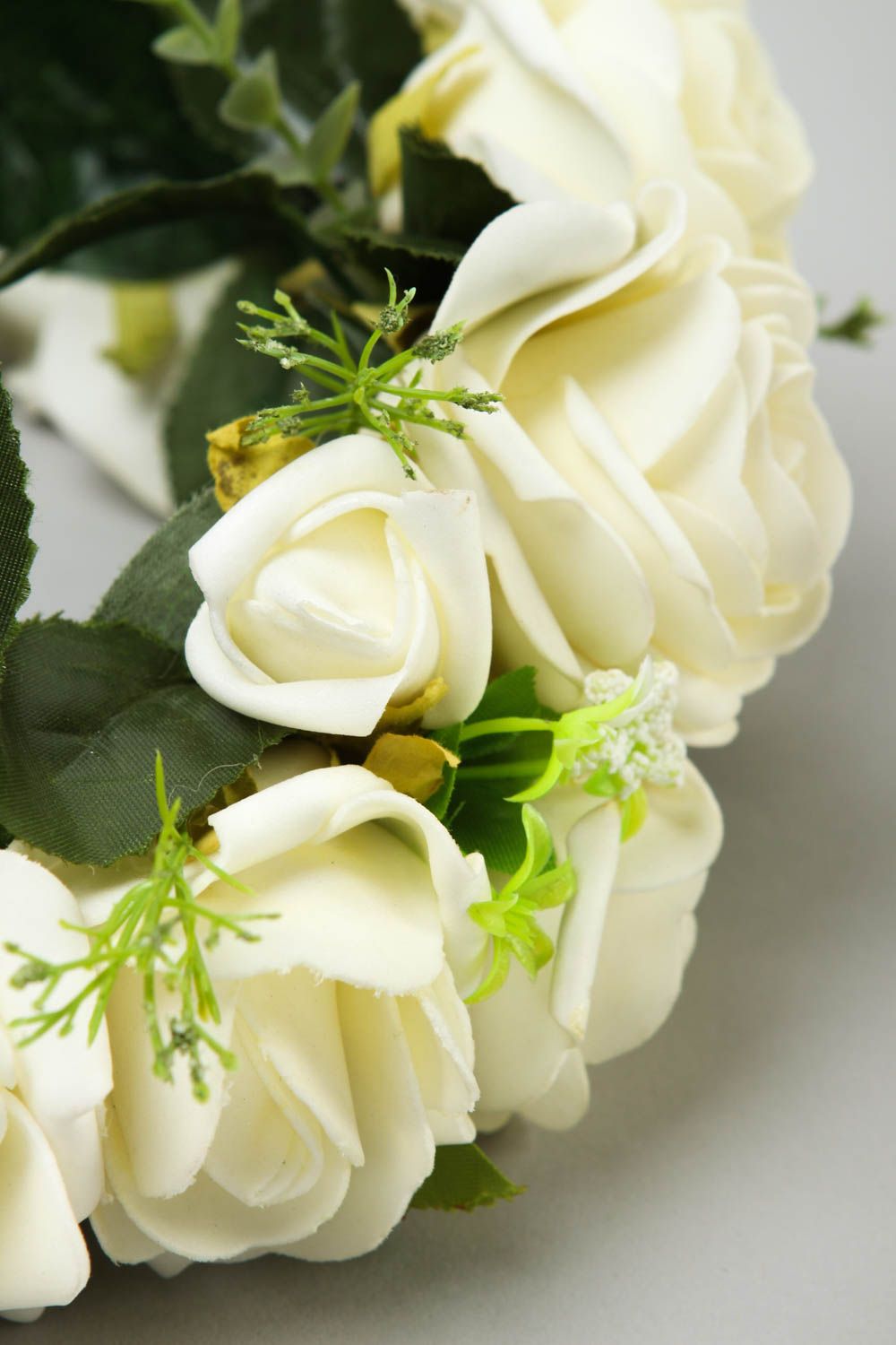 Couronne fleurs Accessoire cheveux fait main avec roses blanches Cadeau femme photo 4